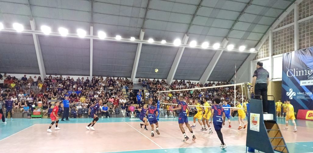 Vôlei com Ação Social em Atibaia