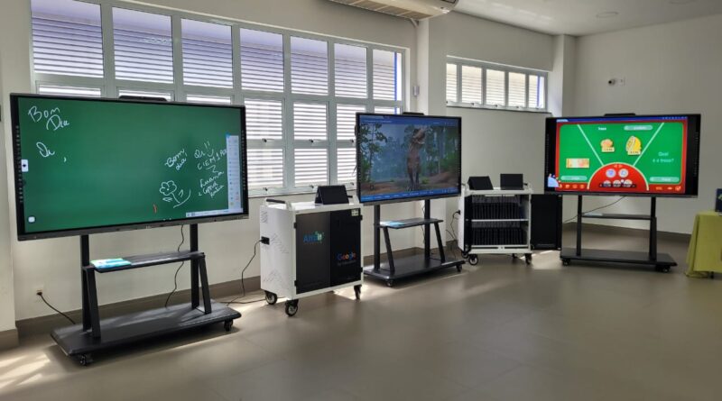 Atibaia avança na educação com lançamento dos programas Conecta EducAtibaia e Aprender Mais Atibaia